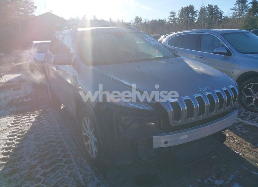 2016 Jeep Cherokee LATITUDE (VIN 1C4PJMCB3GW262036) main photo