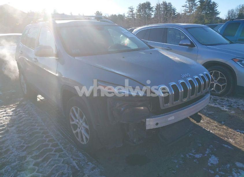 Photo 13 of 2016 Jeep Cherokee LATITUDE (VIN 1C4PJMCB3GW262036)