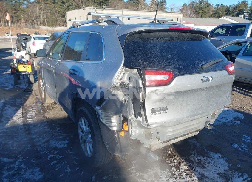 Photo 3 of 2016 Jeep Cherokee LATITUDE (VIN 1C4PJMCB3GW262036)