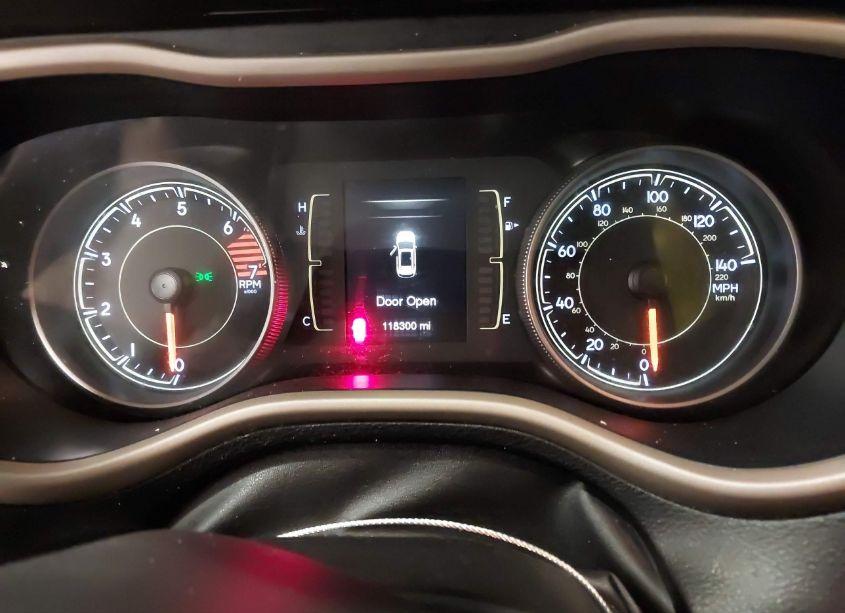 Photo 7 of 2017 Jeep Cherokee LATITUDE 4X4 (VIN 1C4PJMCB3HD213870)