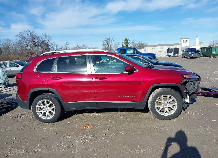 Photo 14 of 2017 Jeep Cherokee LATITUDE 4X4 (VIN 1C4PJMCB3HW513395)