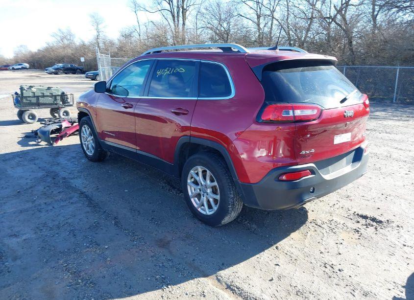 Photo 3 of 2017 Jeep Cherokee LATITUDE 4X4 (VIN 1C4PJMCB3HW513395)