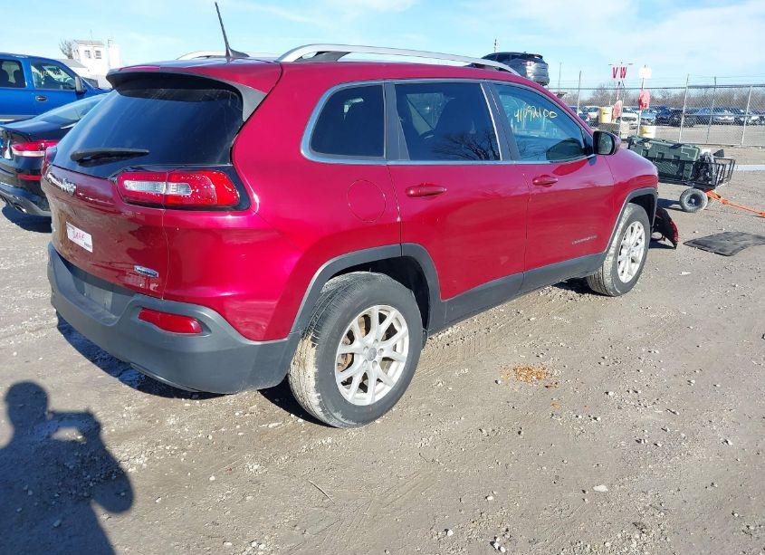 Photo 4 of 2017 Jeep Cherokee LATITUDE 4X4 (VIN 1C4PJMCB3HW513395)