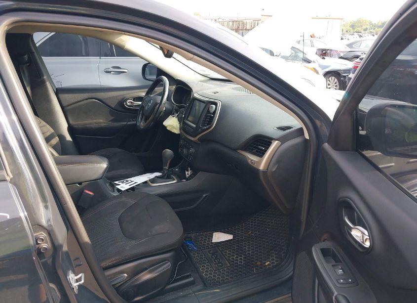 Photo 5 of 2017 Jeep Cherokee 75TH ANNIVERSARY EDITION 4X4 (VIN 1C4PJMCB3HW565481)