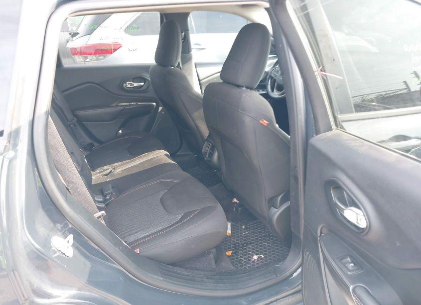 Photo 8 of 2017 Jeep Cherokee 75TH ANNIVERSARY EDITION 4X4 (VIN 1C4PJMCB3HW565481)