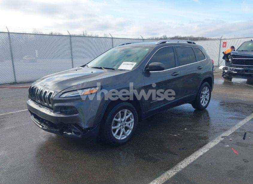 Photo 2 of 2017 Jeep Cherokee LATITUDE 4X4 (VIN 1C4PJMCB3HW570714)