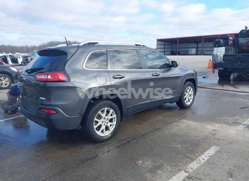 Photo 4 of 2017 Jeep Cherokee LATITUDE 4X4 (VIN 1C4PJMCB3HW570714)