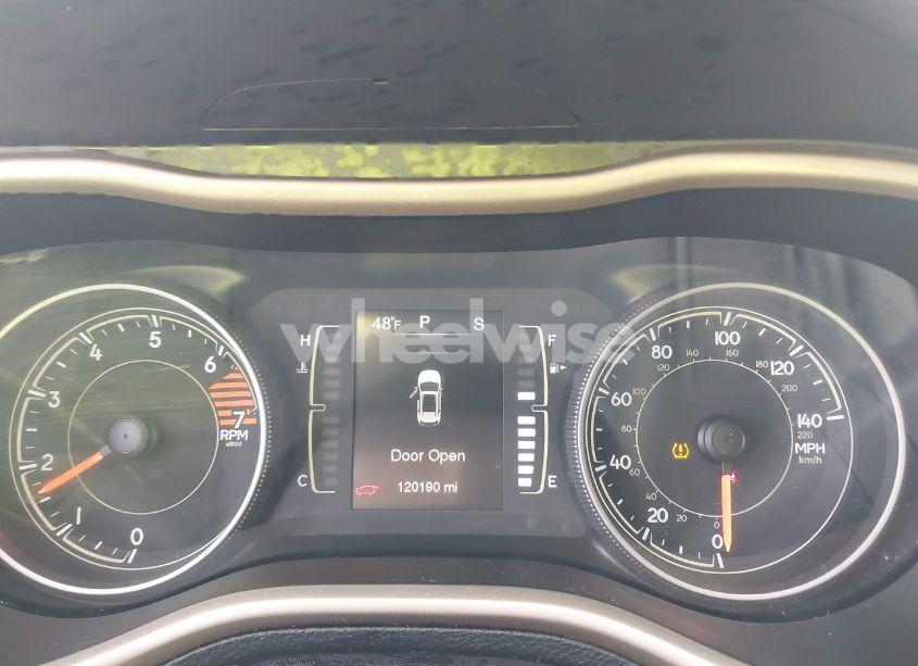 Photo 7 of 2017 Jeep Cherokee LATITUDE 4X4 (VIN 1C4PJMCB3HW570714)