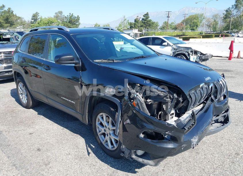 2017 Jeep Cherokee LATITUDE 4X4 (VIN 1C4PJMCB3HW605381) main photo