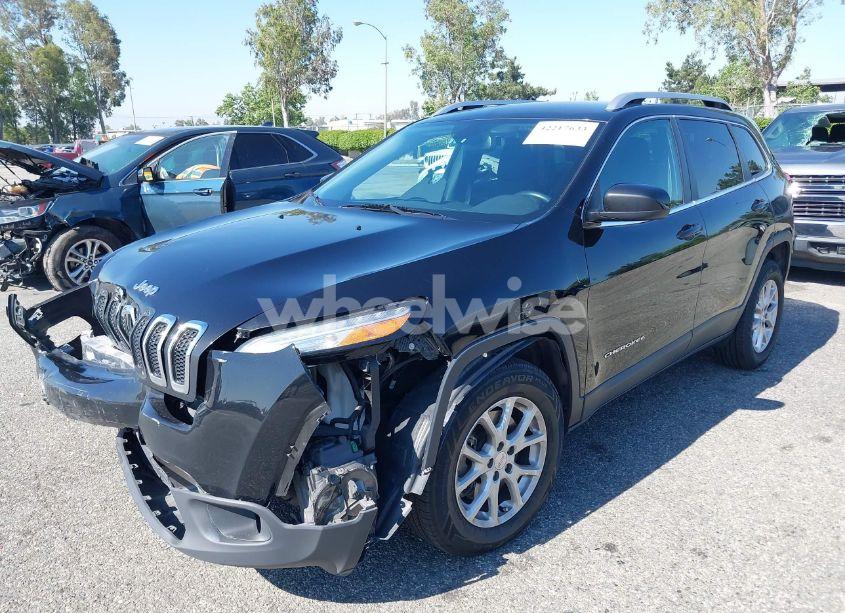 Photo 2 of 2017 Jeep Cherokee LATITUDE 4X4 (VIN 1C4PJMCB3HW605381)
