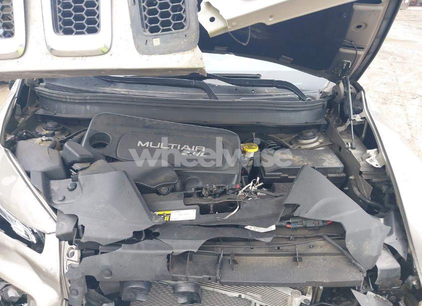 Photo 10 of 2017 Jeep Cherokee LATITUDE 4X4 (VIN 1C4PJMCB3HW657318)