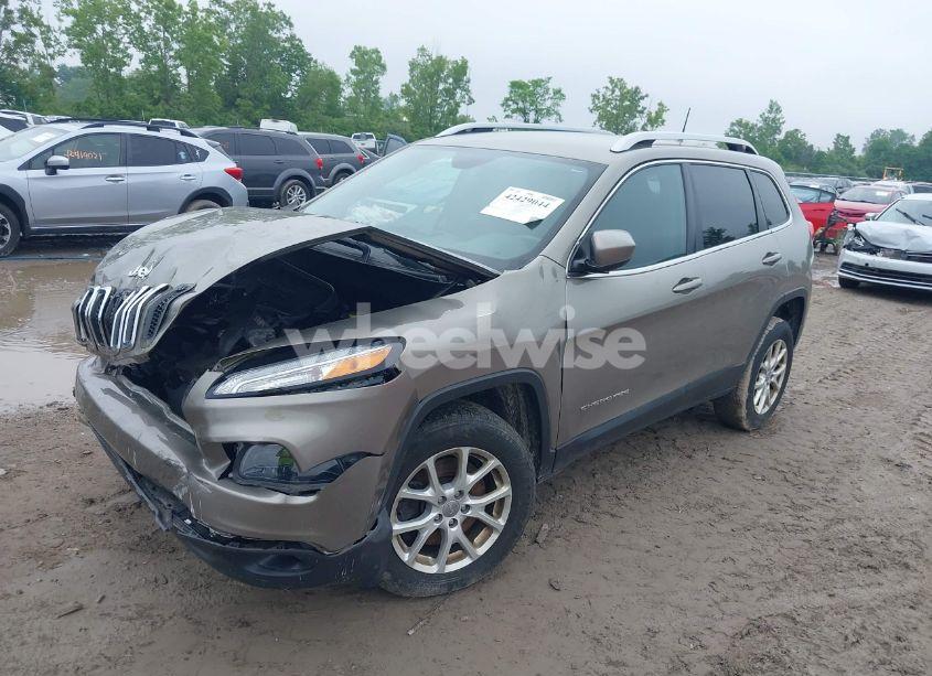 Photo 2 of 2017 Jeep Cherokee LATITUDE 4X4 (VIN 1C4PJMCB3HW657318)