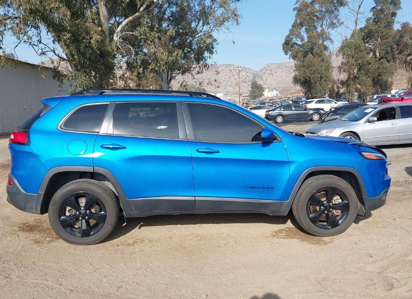 Photo 14 of 2018 Jeep Cherokee LATITUDE (VIN 1C4PJMCB3JD572299)