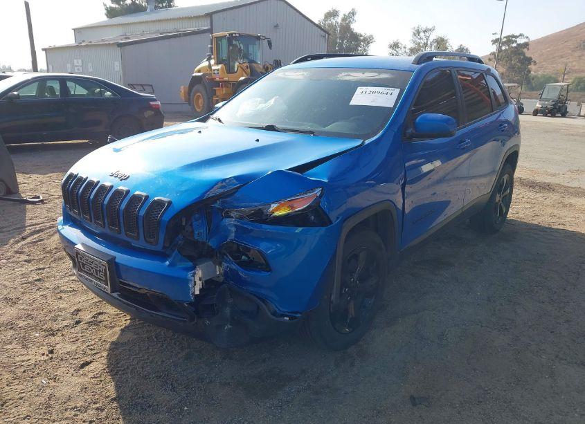 Photo 2 of 2018 Jeep Cherokee LATITUDE (VIN 1C4PJMCB3JD572299)