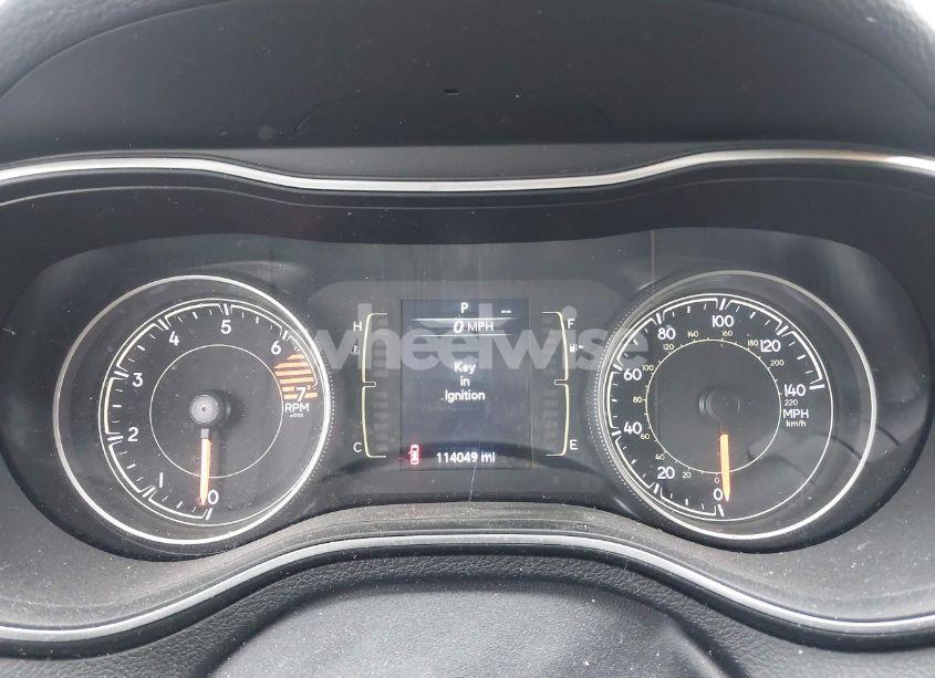 Photo 7 of 2020 Jeep Cherokee LATITUDE 4X4 (VIN 1C4PJMCB3LD650308)