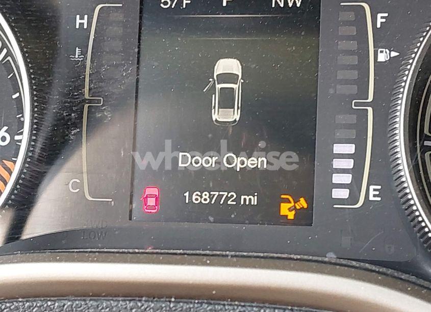 Photo 16 of 2014 Jeep Cherokee LATITUDE (VIN 1C4PJMCB4EW162489)