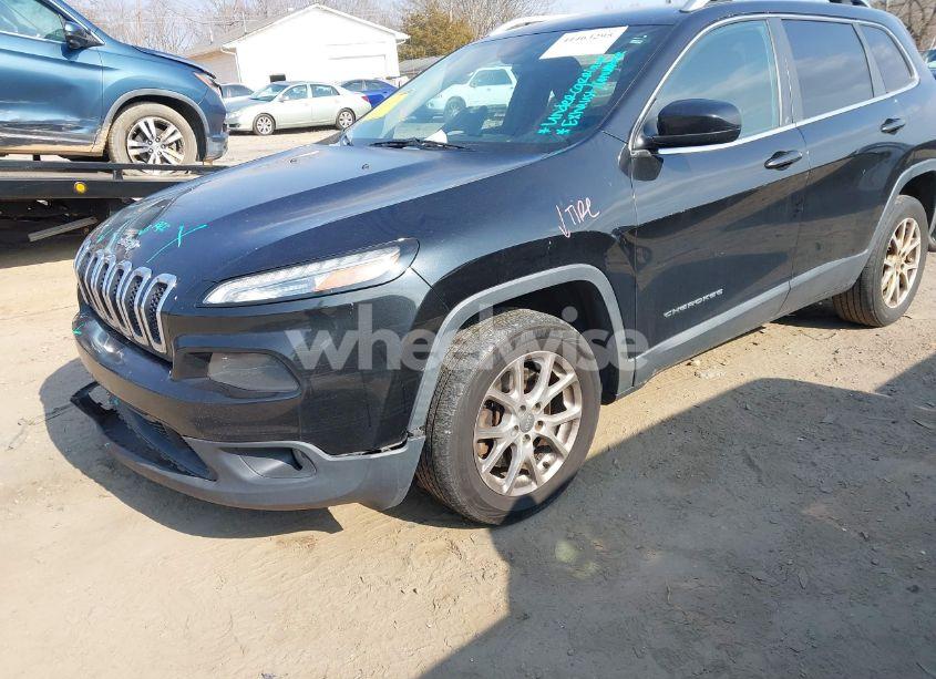 Photo 2 of 2014 Jeep Cherokee LATITUDE (VIN 1C4PJMCB4EW162489)