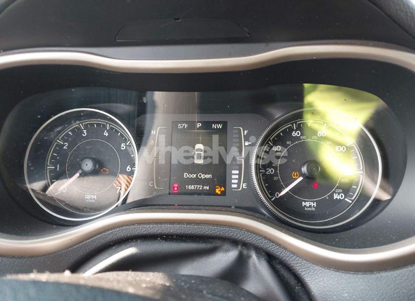 Photo 7 of 2014 Jeep Cherokee LATITUDE (VIN 1C4PJMCB4EW162489)