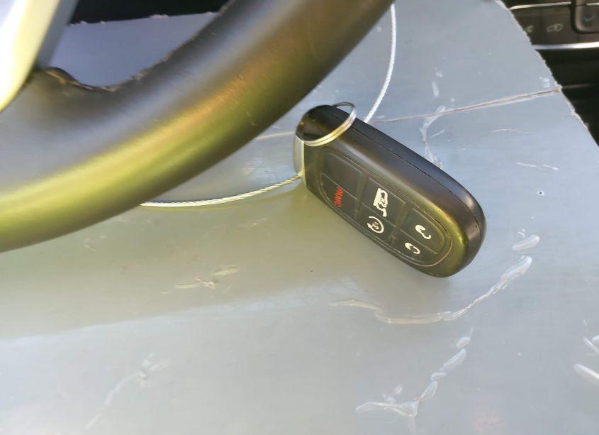 Photo 11 of 2014 Jeep Cherokee LATITUDE (VIN 1C4PJMCB4EW227499)