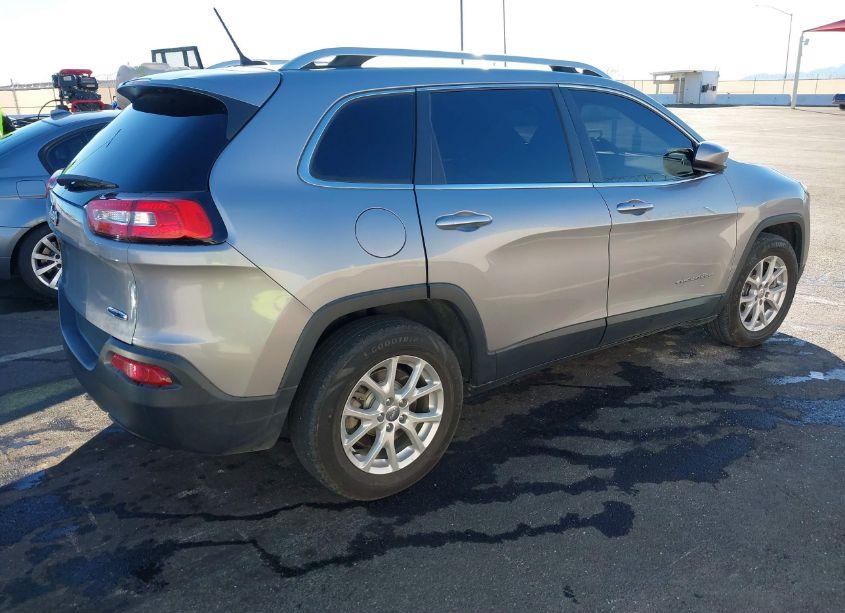 Photo 4 of 2014 Jeep Cherokee LATITUDE (VIN 1C4PJMCB4EW227499)