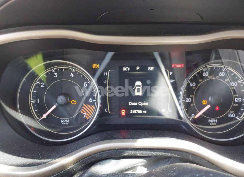 Photo 7 of 2014 Jeep Cherokee LATITUDE (VIN 1C4PJMCB4EW315520)