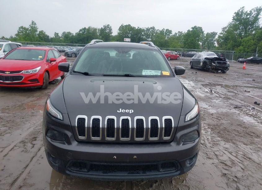 Photo 12 of 2015 Jeep Cherokee LATITUDE (VIN 1C4PJMCB4FW522703)