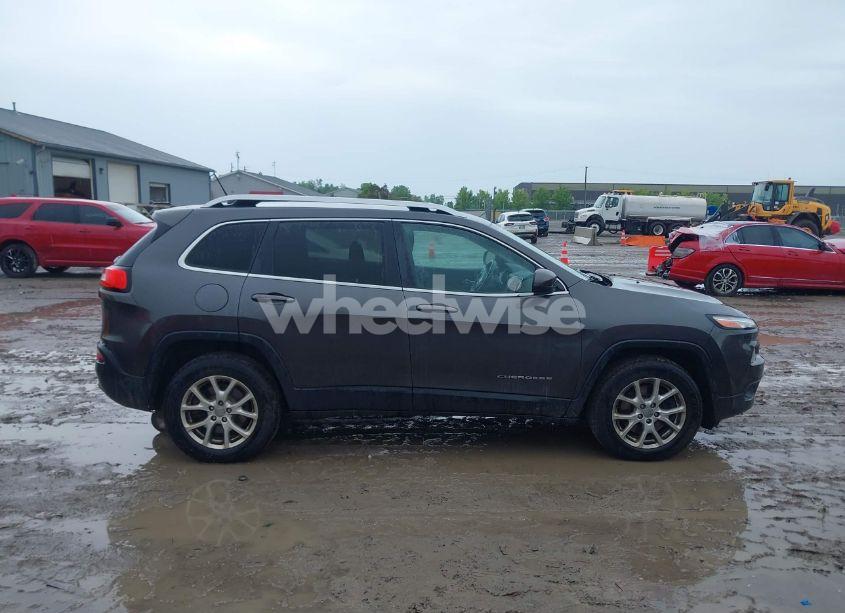 Photo 13 of 2015 Jeep Cherokee LATITUDE (VIN 1C4PJMCB4FW522703)