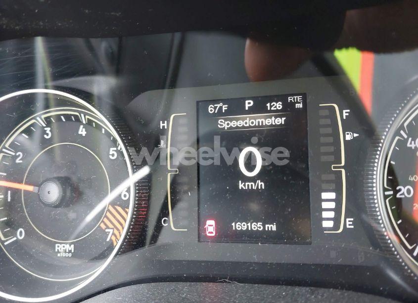Photo 15 of 2015 Jeep Cherokee LATITUDE (VIN 1C4PJMCB4FW522703)