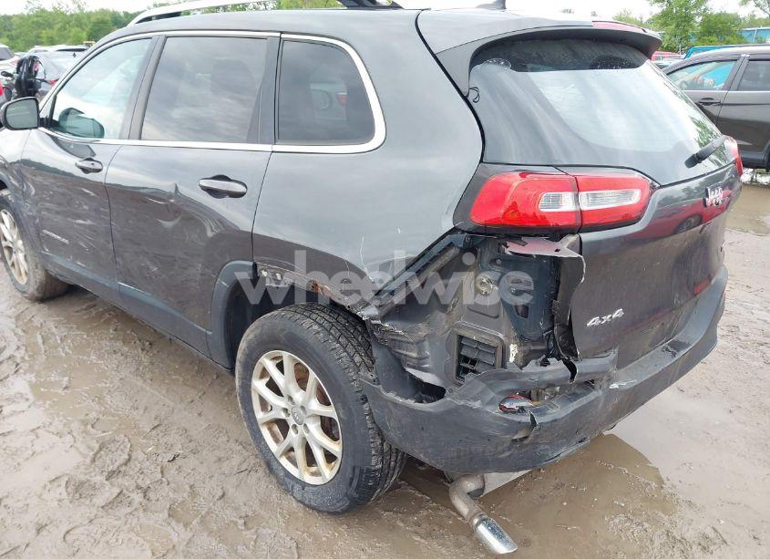 Photo 6 of 2015 Jeep Cherokee LATITUDE (VIN 1C4PJMCB4FW522703)