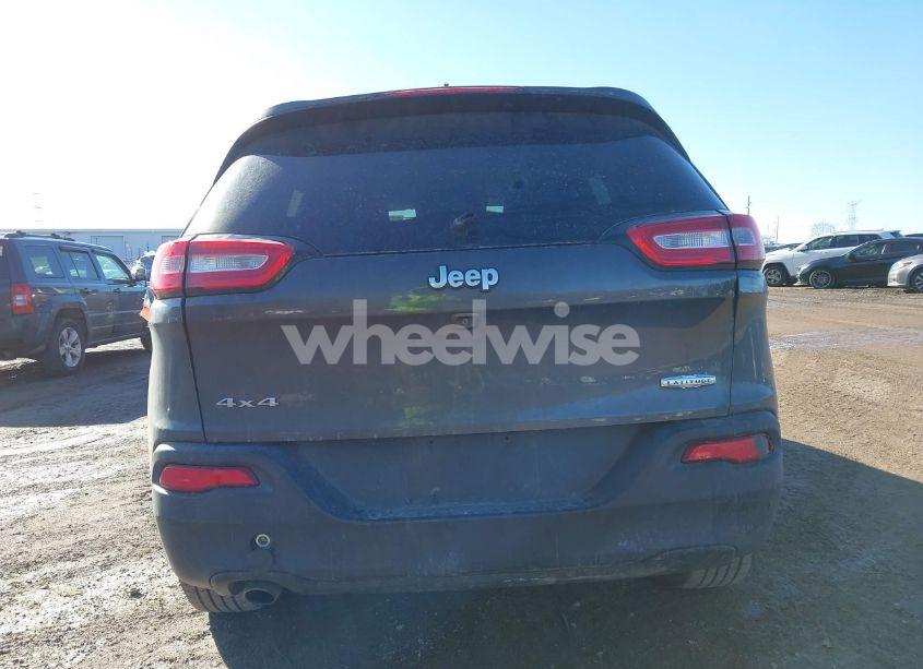 Photo 16 of 2015 Jeep Cherokee LATITUDE (VIN 1C4PJMCB4FW546452)