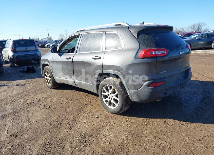 Photo 3 of 2015 Jeep Cherokee LATITUDE (VIN 1C4PJMCB4FW546452)