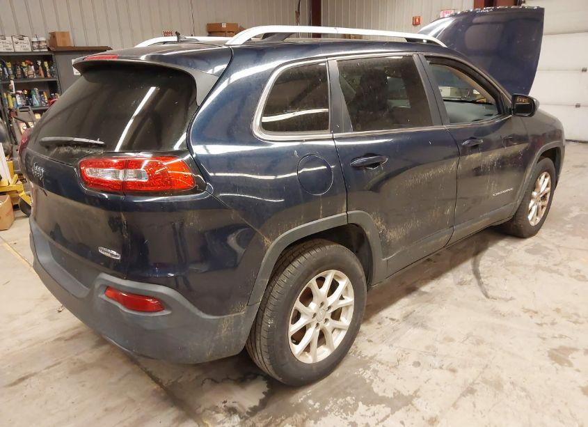 Photo 4 of 2015 Jeep Cherokee LATITUDE (VIN 1C4PJMCB4FW624728)