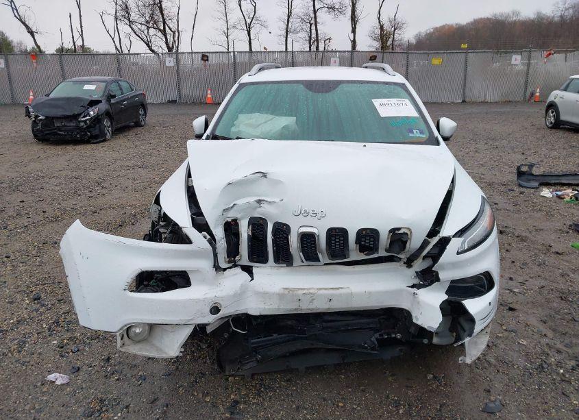 Photo 12 of 2015 Jeep Cherokee LATITUDE (VIN 1C4PJMCB4FW625734)