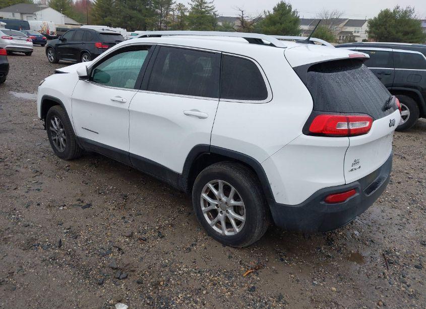 Photo 3 of 2015 Jeep Cherokee LATITUDE (VIN 1C4PJMCB4FW625734)