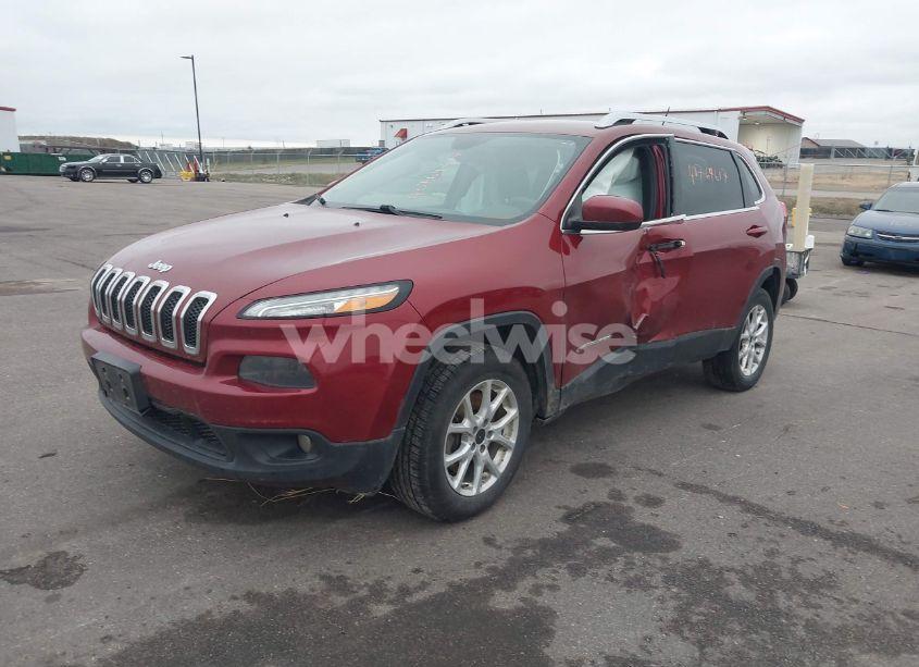 Photo 2 of 2015 Jeep Cherokee LATITUDE (VIN 1C4PJMCB4FW642307)