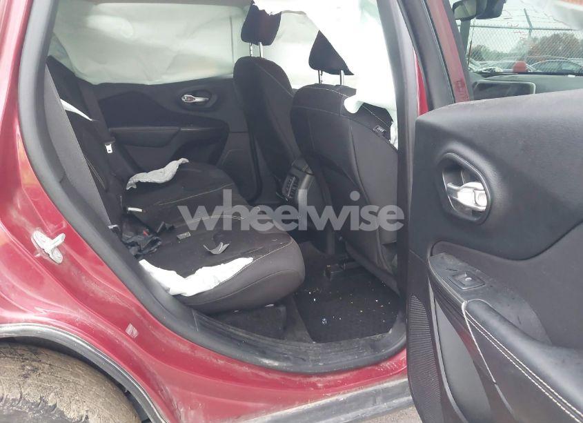 Photo 8 of 2015 Jeep Cherokee LATITUDE (VIN 1C4PJMCB4FW642307)