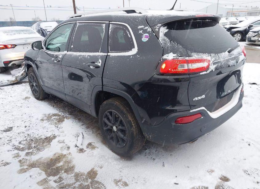Photo 3 of 2015 Jeep Cherokee LATITUDE (VIN 1C4PJMCB4FW714767)