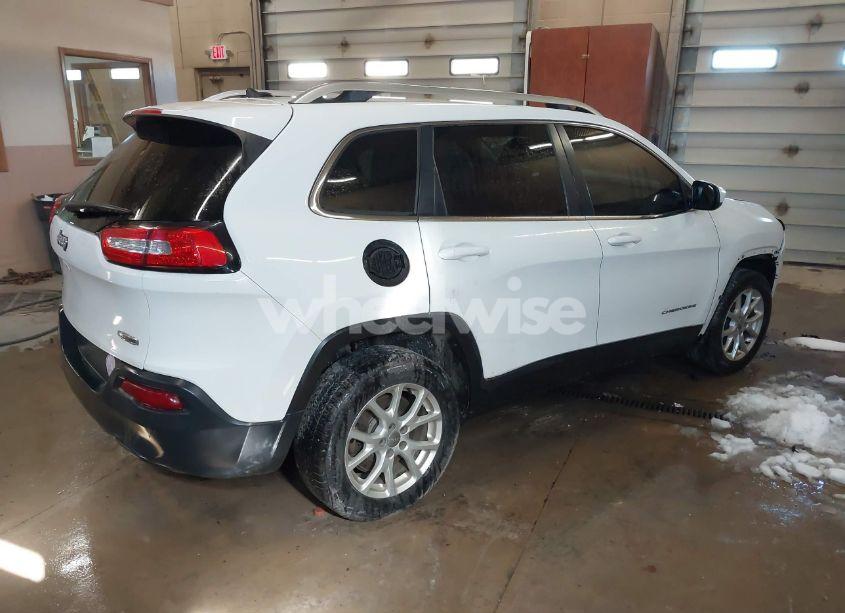 Photo 4 of 2015 Jeep Cherokee LATITUDE (VIN 1C4PJMCB4FW733710)