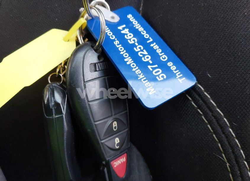 Photo 11 of 2015 Jeep Cherokee LATITUDE (VIN 1C4PJMCB4FW744030)