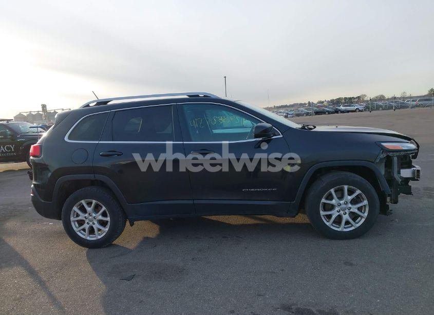 Photo 13 of 2015 Jeep Cherokee LATITUDE (VIN 1C4PJMCB4FW744030)