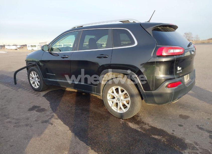 Photo 3 of 2015 Jeep Cherokee LATITUDE (VIN 1C4PJMCB4FW744030)