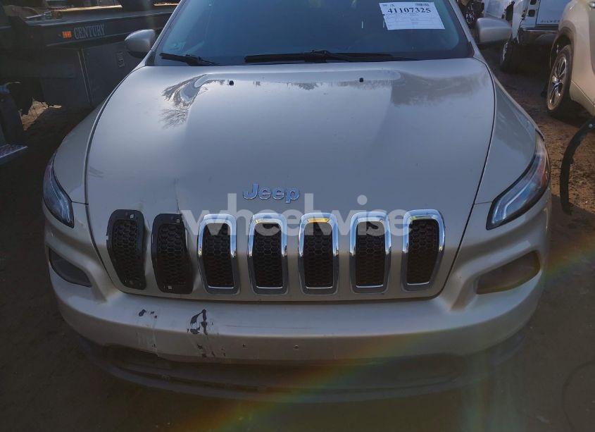 Photo 11 of 2015 Jeep Cherokee LATITUDE (VIN 1C4PJMCB4FW744478)