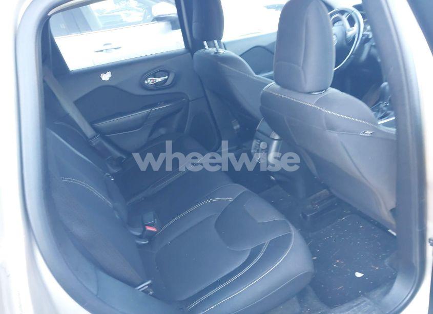 Photo 8 of 2015 Jeep Cherokee LATITUDE (VIN 1C4PJMCB4FW744478)