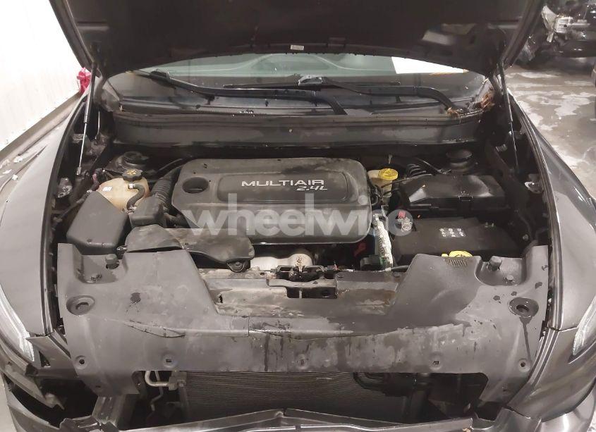 Photo 10 of 2015 Jeep Cherokee LATITUDE ALTITUDE (VIN 1C4PJMCB4FW750507)