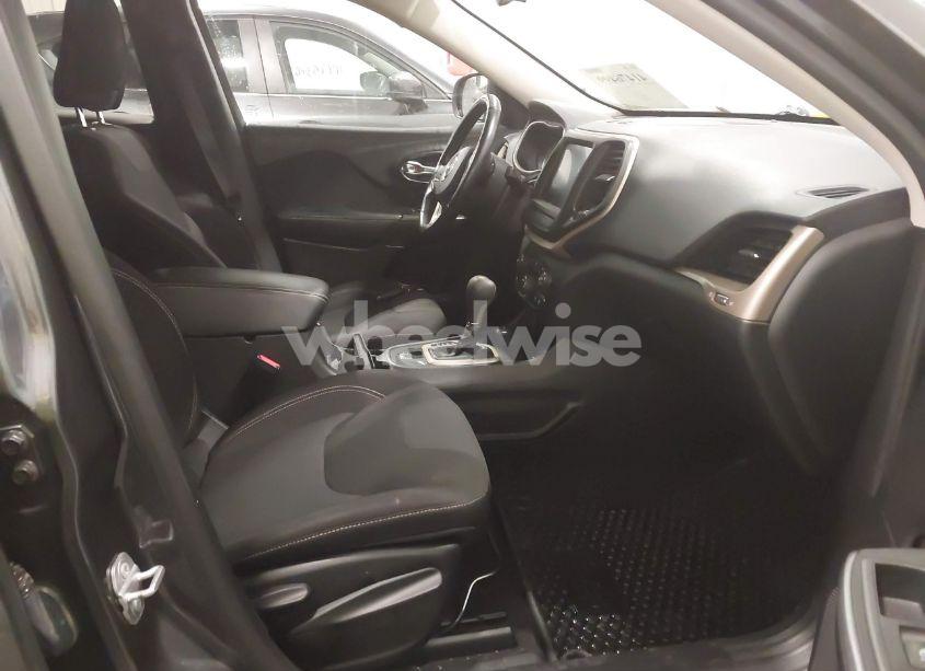 Photo 5 of 2015 Jeep Cherokee LATITUDE ALTITUDE (VIN 1C4PJMCB4FW750507)