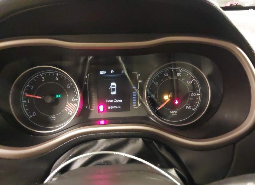 Photo 16 of 2015 Jeep Cherokee LATITUDE (VIN 1C4PJMCB4FW794457)