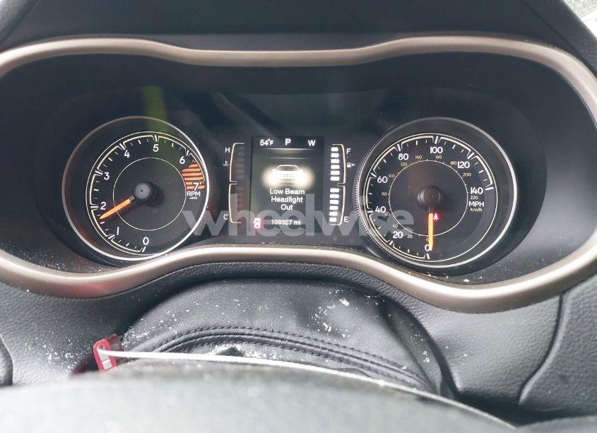 Photo 7 of 2016 Jeep Cherokee LATITUDE (VIN 1C4PJMCB4GW117832)