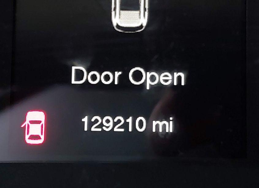 Photo 15 of 2016 Jeep Cherokee LATITUDE (VIN 1C4PJMCB4GW140009)