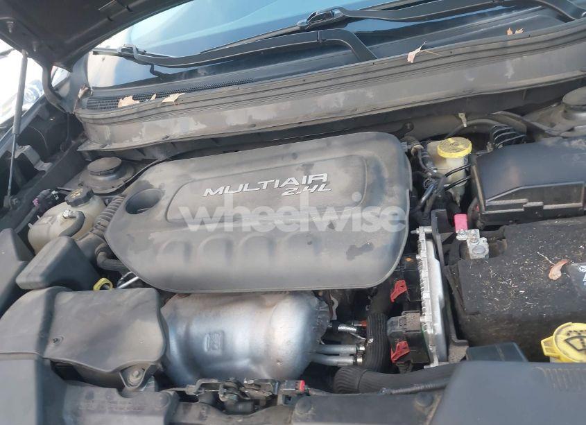 Photo 10 of 2016 Jeep Cherokee LATITUDE (VIN 1C4PJMCB4GW141886)