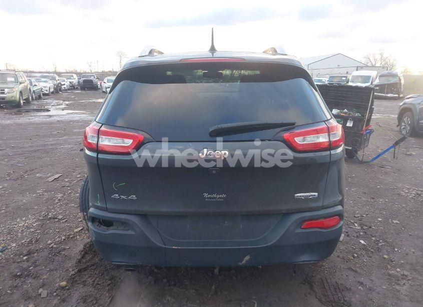 Photo 17 of 2016 Jeep Cherokee LATITUDE (VIN 1C4PJMCB4GW141886)